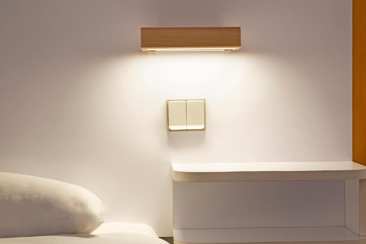 Mister Bed Saran Apartment Luaran gambar