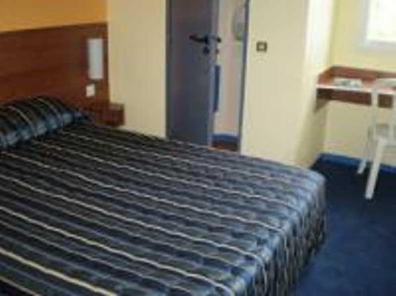 Mister Bed Saran Apartment Luaran gambar